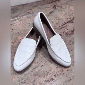 Aerosoles White Textured Edna Loafers Size 8